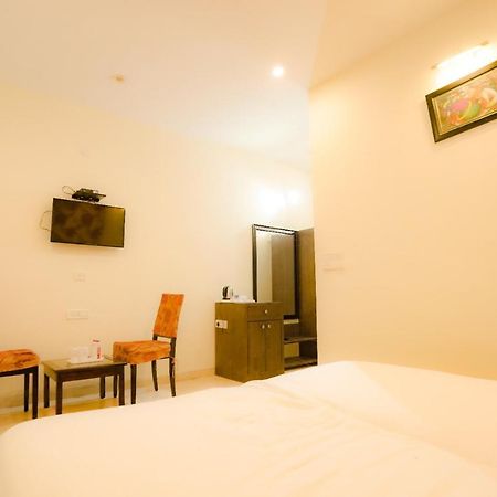 Royal Ocean Resort 斋浦尔 外观 照片
